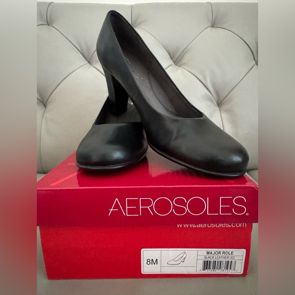 Aerosoles Major Role round-toe pumps in Black, size 8